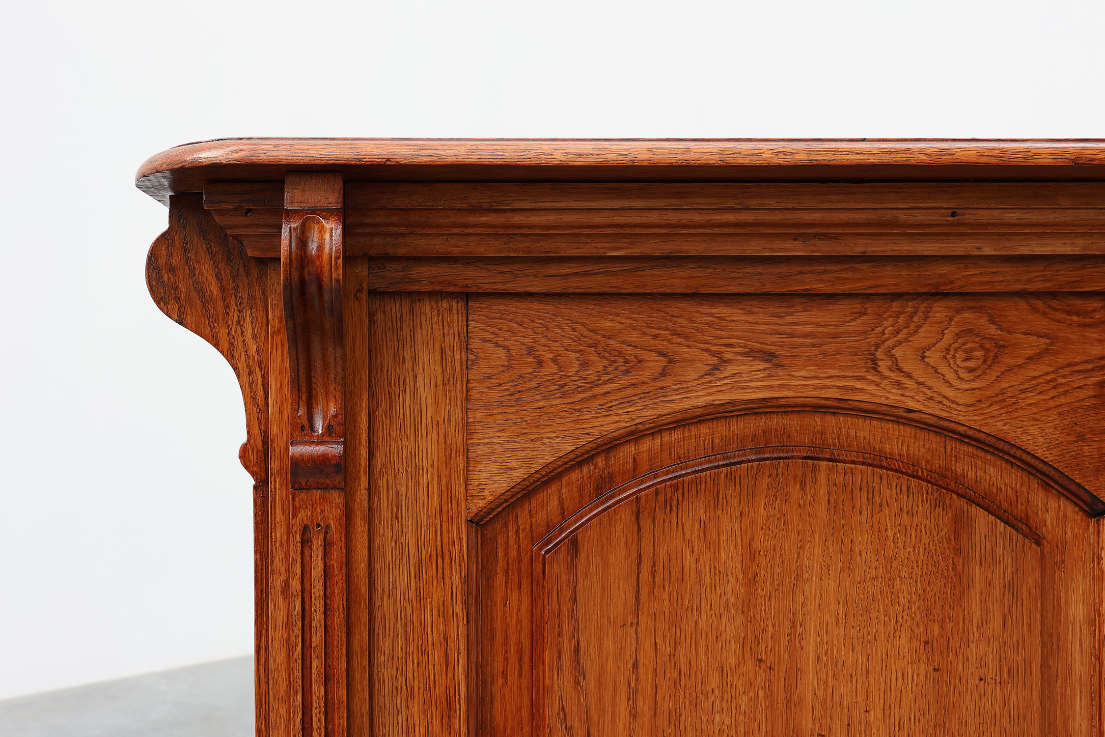 Large French Solid Oak Shop Counter or Bar Counter, Mid-19th Century, circa 1850thumbnail